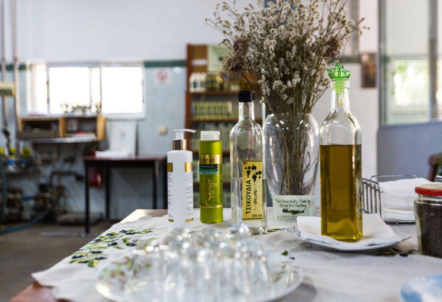 rethymno-olive-oil-3.webp